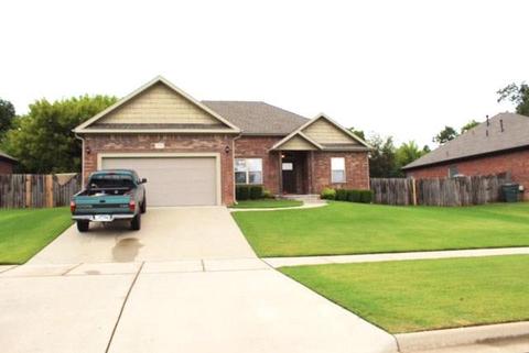 2027 N Wilton Ct