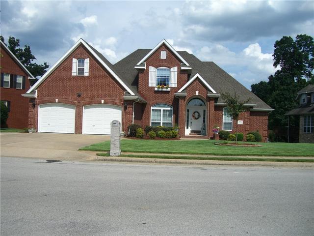 329 Crestview Dr