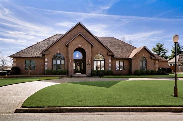 329 Crestview Dr
