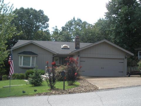 2 Llanon Dr