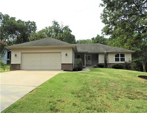2 Llanon Dr