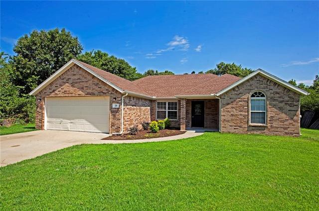 9 Highland Pkwy
