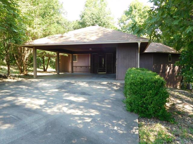 9 Highland Pkwy