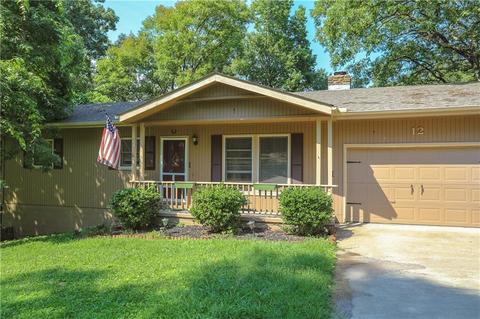 7 Bromwich Ln