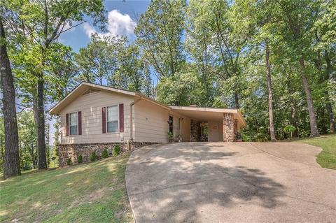 7 Bromwich Ln