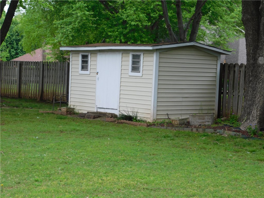 4480 Sweetgum Ln