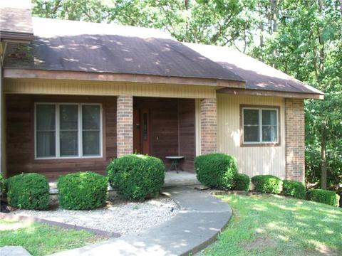 65 Walter Dr