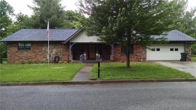 2801 W Bishop Dr