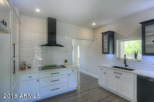 For Sale: 2333 N 14th St Phoenix, AZ 85006