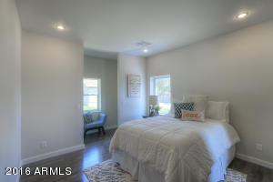 For Sale: 2333 N 14th St Phoenix, AZ 85006
