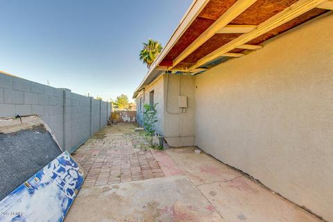 1413 N 35th Dr