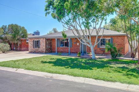 3158 N 24th Dr