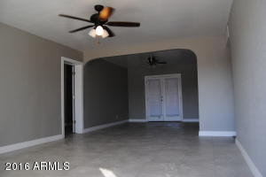 1710 W Bethany Home Rd