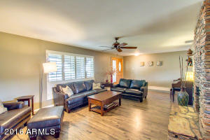 For Sale: 7128 N 15th Pl Phoenix, AZ 85020