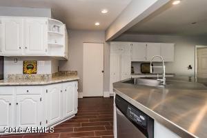 510 E Belmont Ave