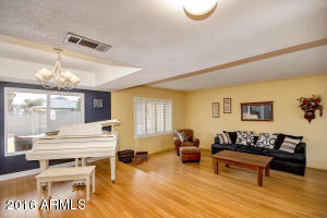3101 E Cheryl Dr