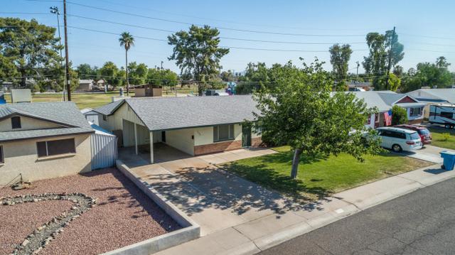 3218 W Corrine Dr