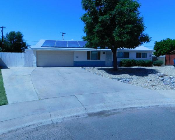 3218 W Corrine Dr