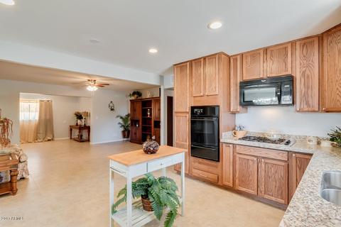 3344 W Columbine Dr