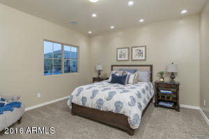 For Sale: 8518 S 8th Ln Phoenix, AZ 85041