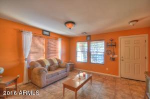 3441 W Saint Catherine Ave