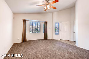 For Sale: 1635 E Desert Ln Phoenix, AZ 85042