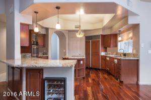 3733 E Kachina Dr