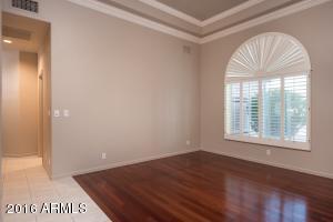 3733 E Kachina Dr