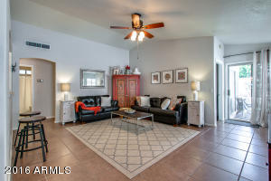 4312 E Morrow Dr