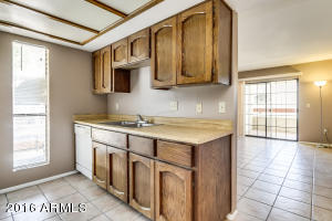 For Sale: 3119 W Cochise Dr #236 Phoenix, AZ 85051