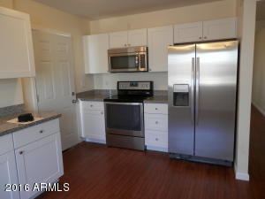 For Sale: 2820 W Caribbean Ln Phoenix, AZ 85053