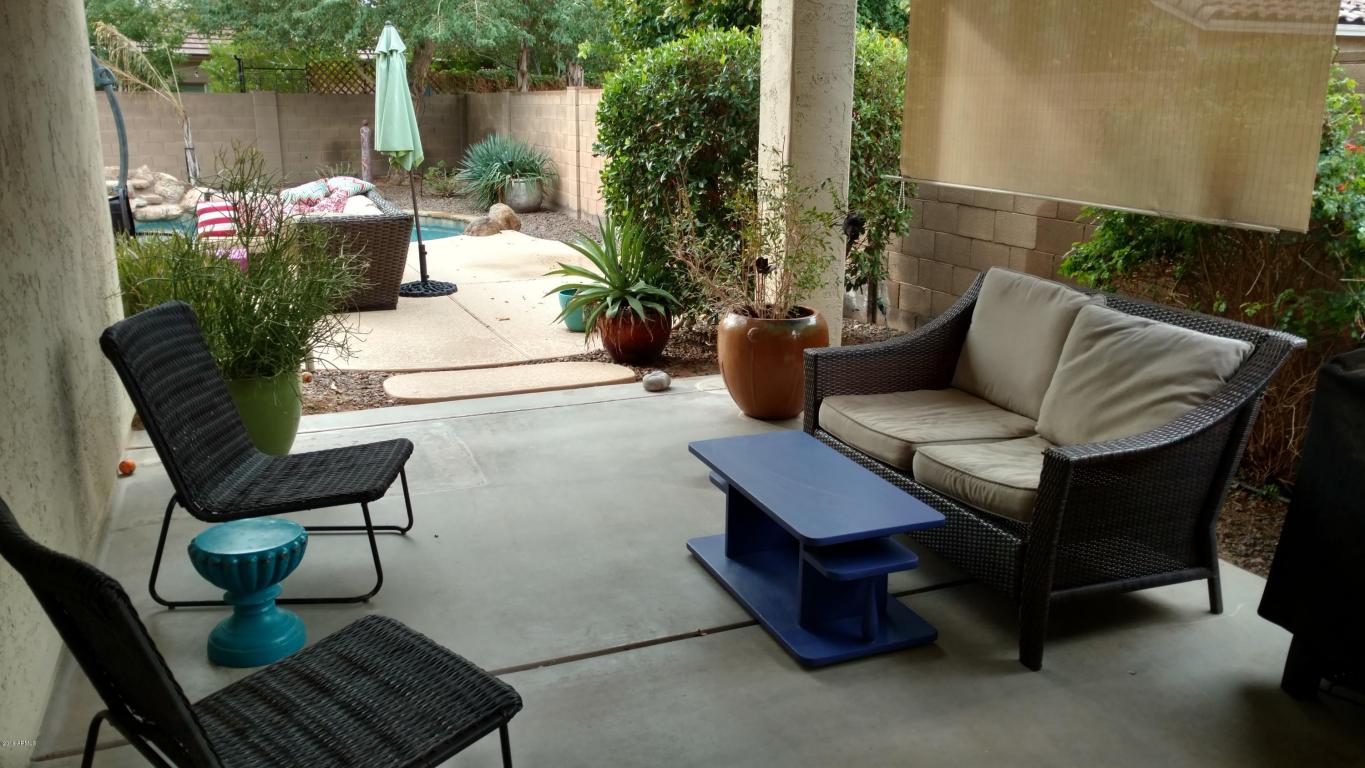 5239 W Desert Hollow Dr