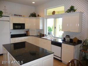 For Sale: 4657 W Honeysuckle Dr Phoenix, AZ 85083