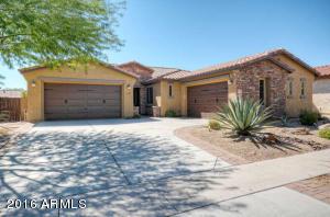 1809 W Horsetail Trl