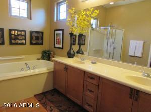 2839 W Plum Hollow Dr