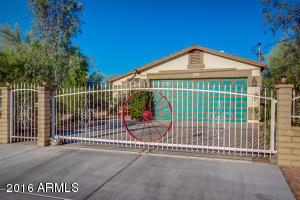 For Sale: 689 S Grand Dr Apache Junction, AZ 85120
