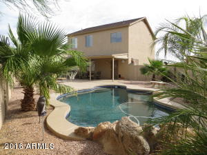 708 S Paustian Cir