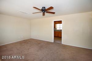 1210 N Arbor Ave