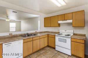 639 W Mirage Loop