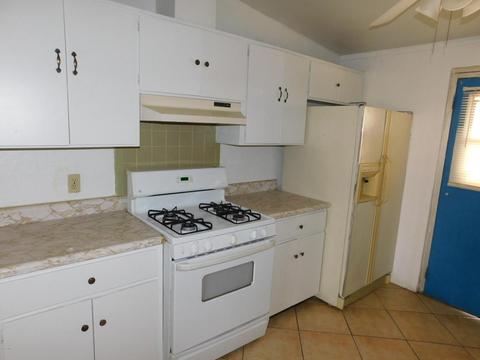 452 W Ray St