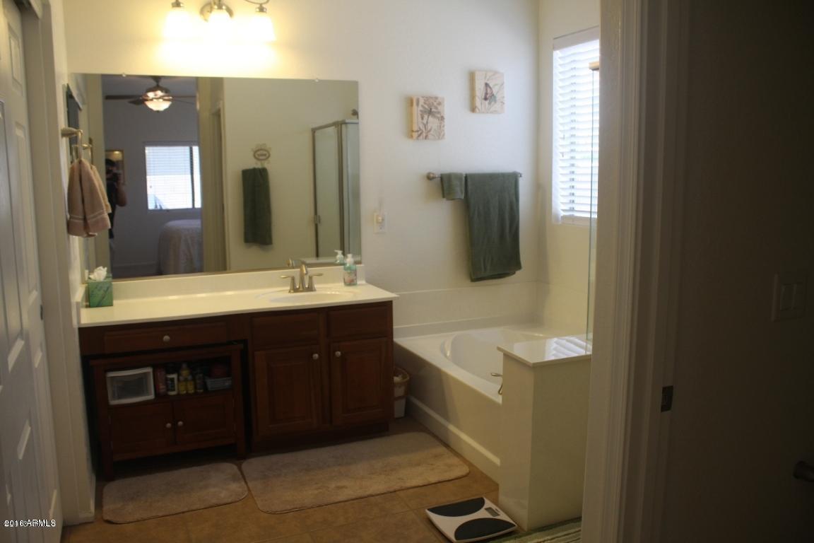 41240 W Granada Dr