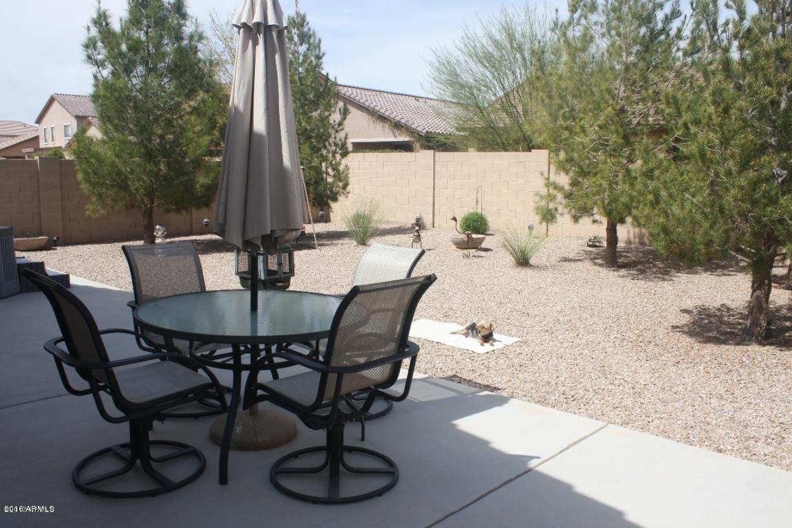 41240 W Granada Dr
