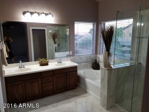 43224 W Griffis Dr