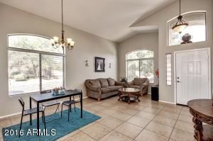 658 E Jeanne Ln
