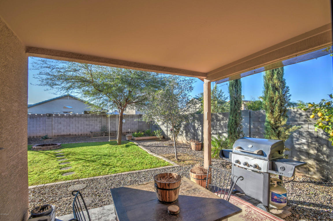 2325 W Hayden Peak Dr