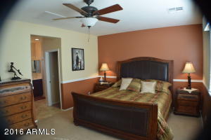 2601 E Golden Trl