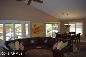 2644 E Santa Maria Dr