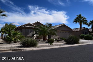 76 S Laura Ln
