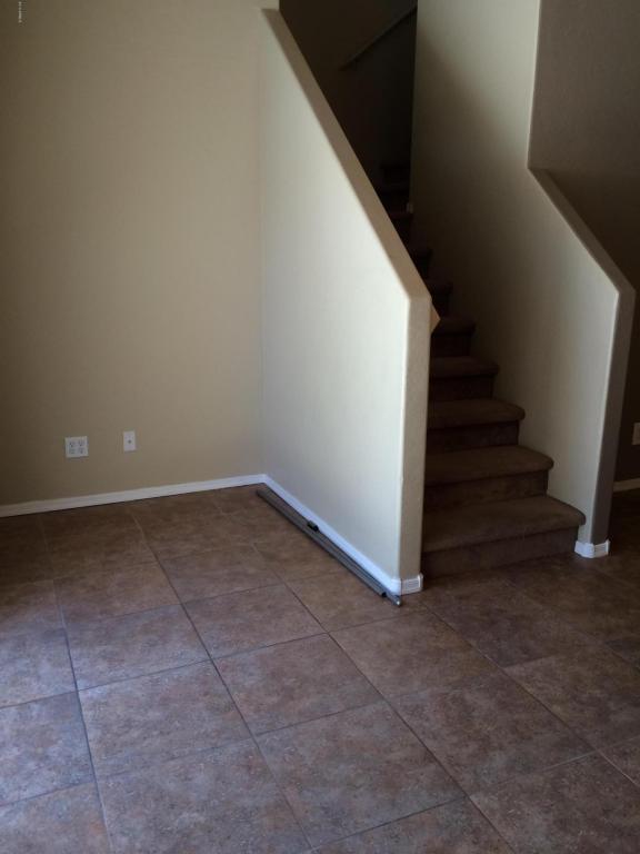 1015 S Val Vista Dr #98