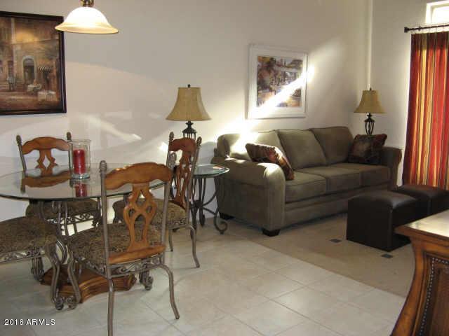 1015 S Val Vista Dr #98